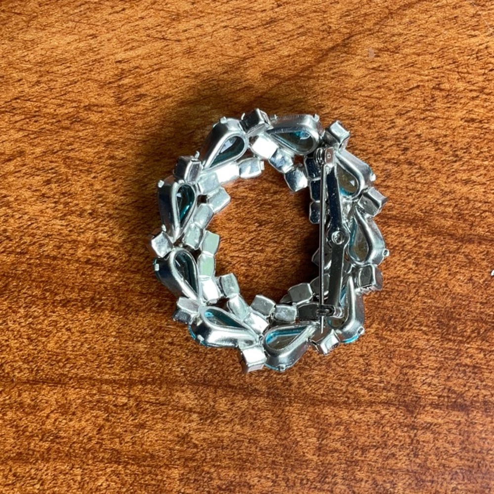 Vintage Rhinestone Pin - Picture 2 of 2